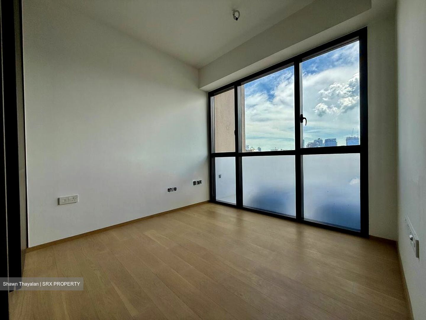 Piccadilly Grand (D8), Apartment #505000111